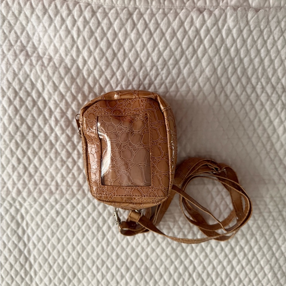 Vintage reptile print Tan Crossbody pouchee